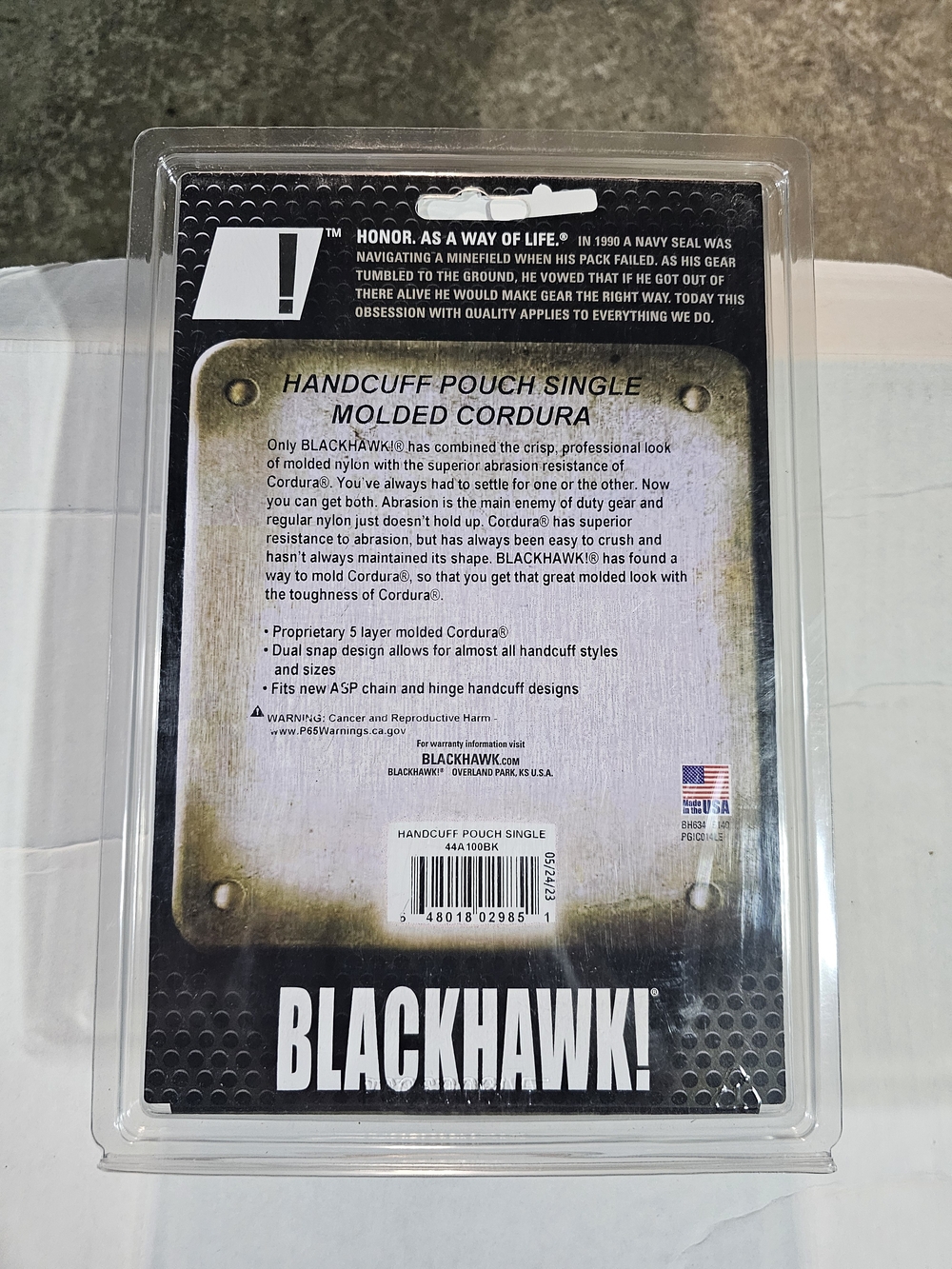 Bianchi AccuMold Duty Belt W/ Blackhawk Cuff Case And Mag Holder - Picture 5 of 7
